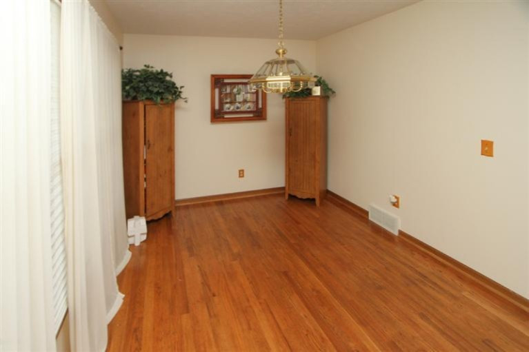 273 East Ridge Circle Kalamazoo, MI 49009 - Photo 8 of 24 Additional Photo