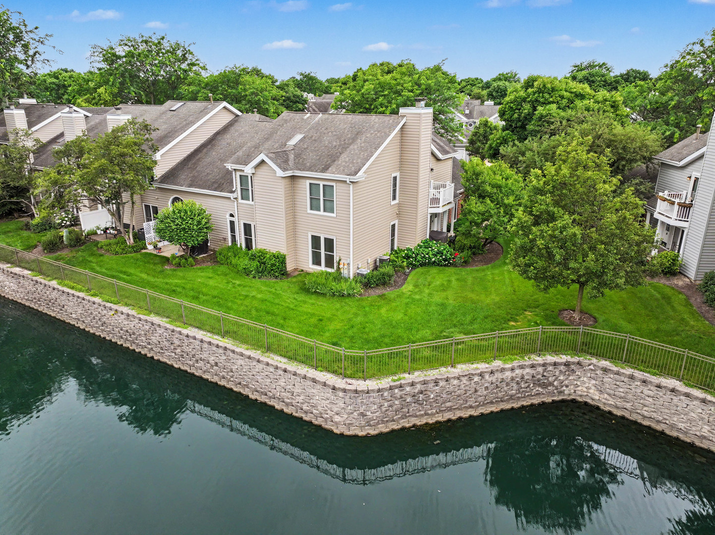 1953 North Coldspring Road Arlington Heights, IL 60004 - Photo 23 of 27 an aerial view of a house