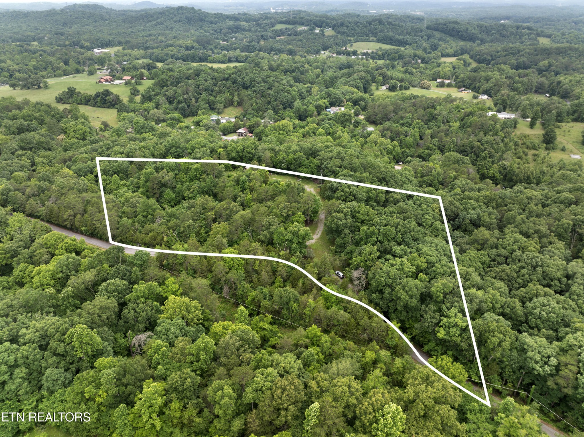 1509 Lundy Road Knoxville, TN 37920 - Photo 1 of 36 Gallery Image 1