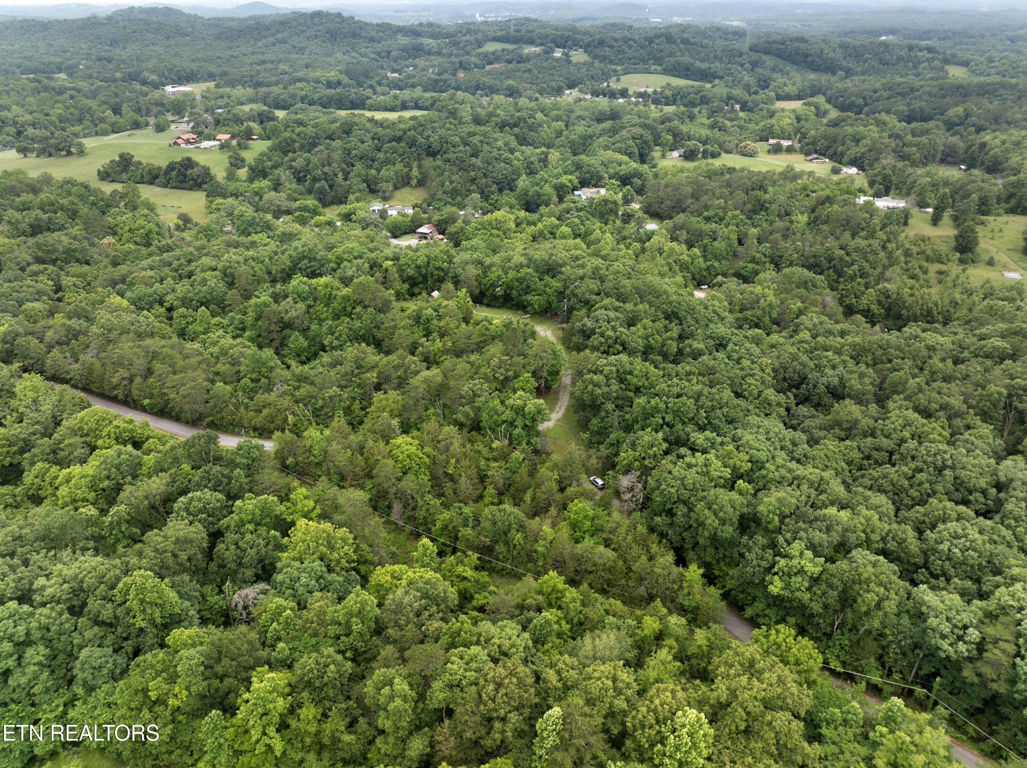1509 Lundy Road Knoxville, TN 37920 - Photo 11 of 36 Gallery Image 11