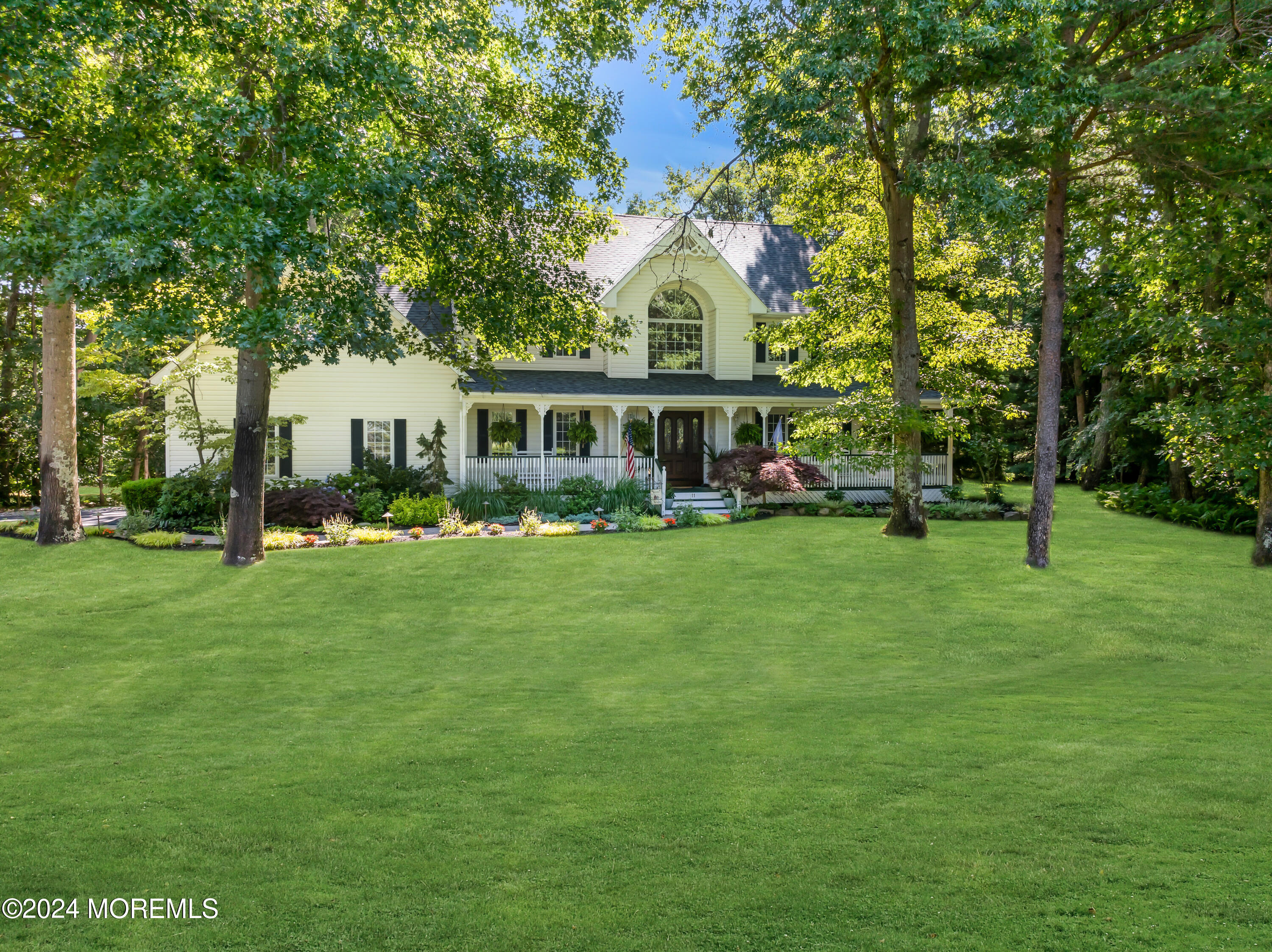 11 Dunhill Road Jackson, NJ 08527 - Photo 1 of 147 a view of a house with a big yard