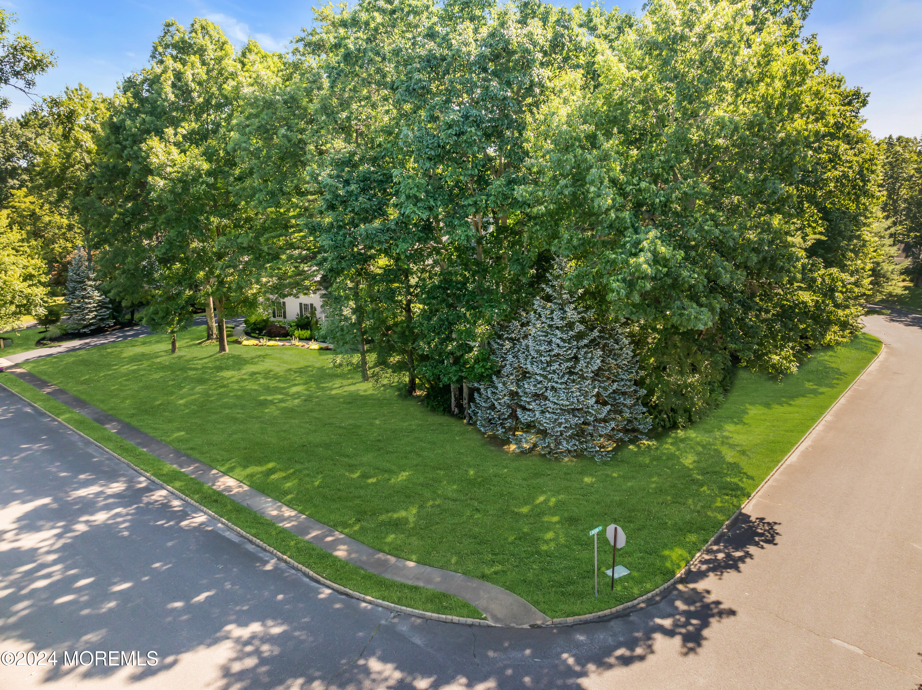 11 Dunhill Road Jackson, NJ 08527 - Photo 139 of 147 a view of a garden with a bench