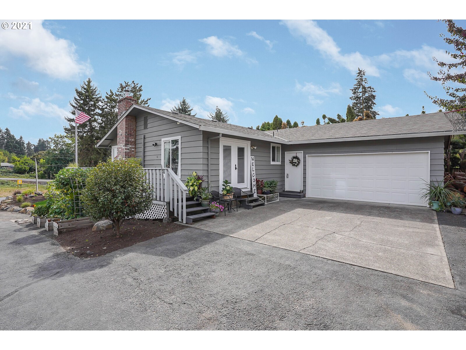 705 Southeast Neck Road Dayton, OR 97114 - Photo 3 of 32 Gallery Image 3