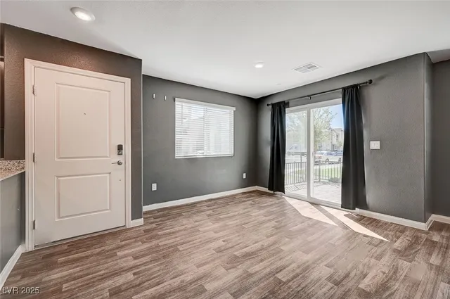 $1,950 | 2633 Mocha Pearl Court, North Las Vegas, NV 89086