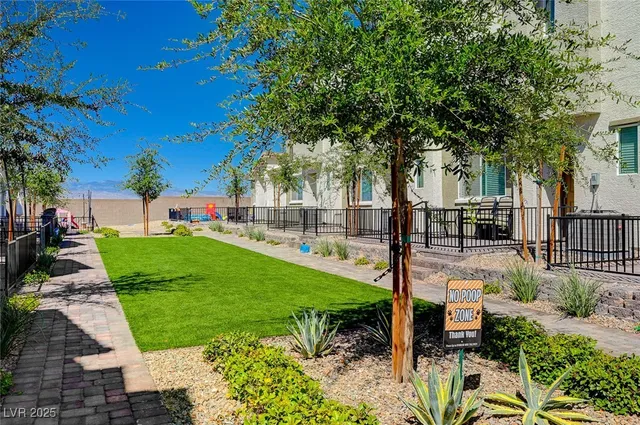 $1,950 | 2633 Mocha Pearl Court, North Las Vegas, NV 89086