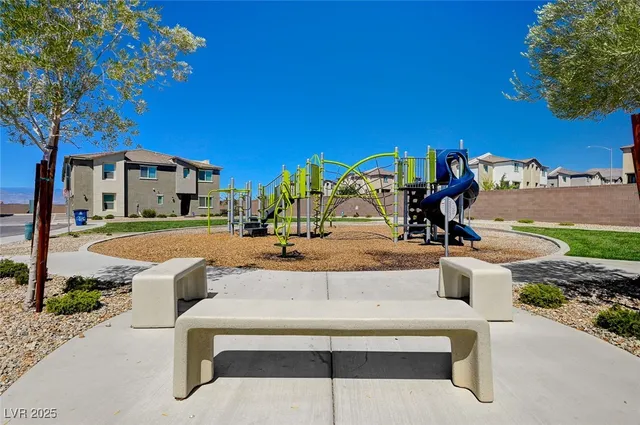 $1,950 | 2633 Mocha Pearl Court, North Las Vegas, NV 89086