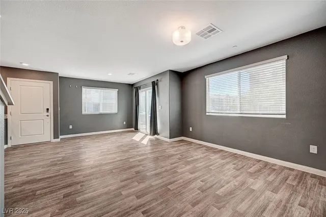 $1,950 | 2633 Mocha Pearl Court, North Las Vegas, NV 89086