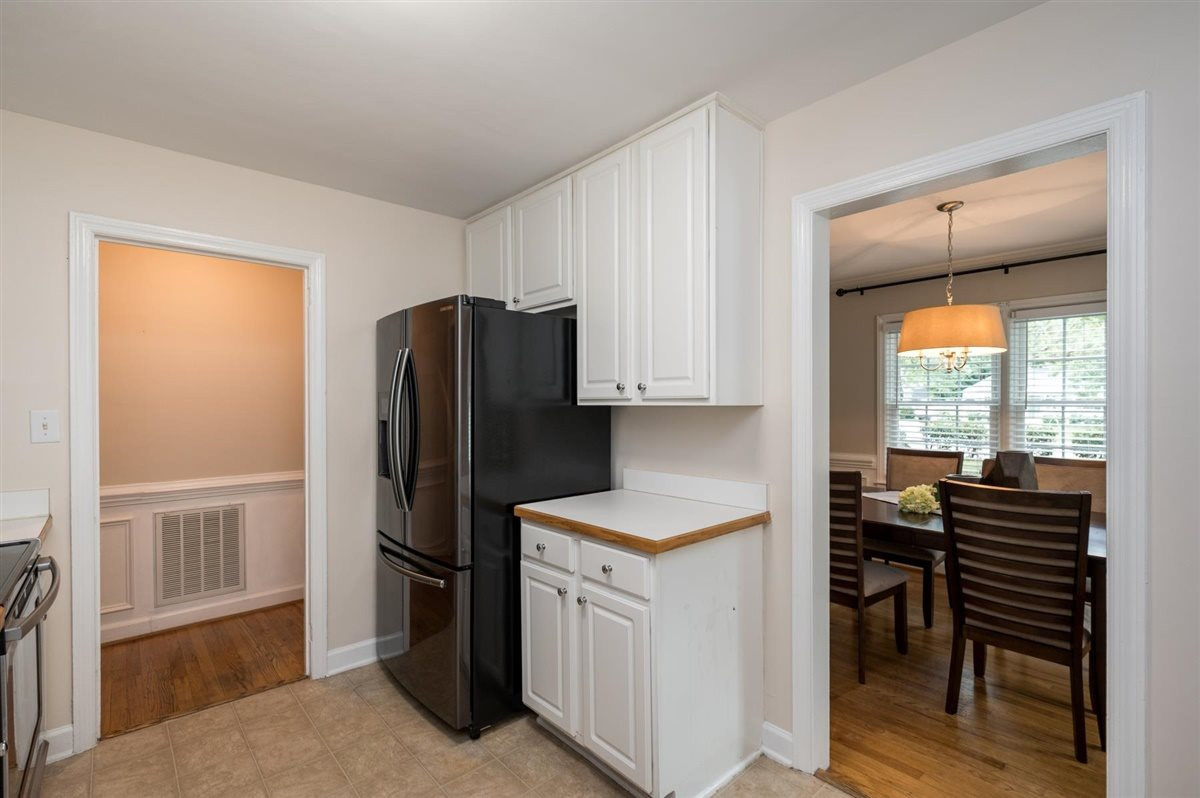 1709 Oberlin Road Raleigh, NC 27608 - Photo 9 of 17 Photo 9
