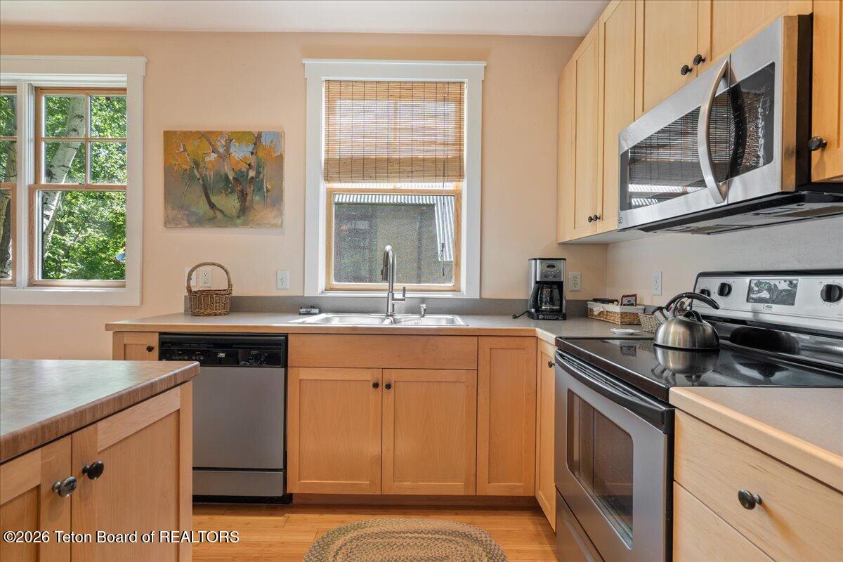 9088 Village Way Victor, ID 83455 - Photo 11 of 42 11-9088 Village Way-11