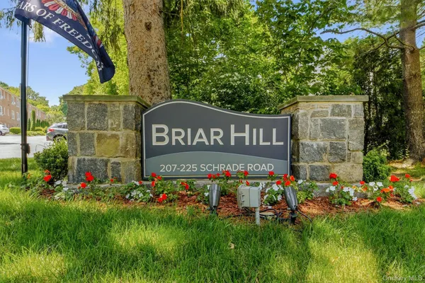$189,900 | 207-225 Schrade Road, Unit 1E, Briarcliff Manor, NY 10510