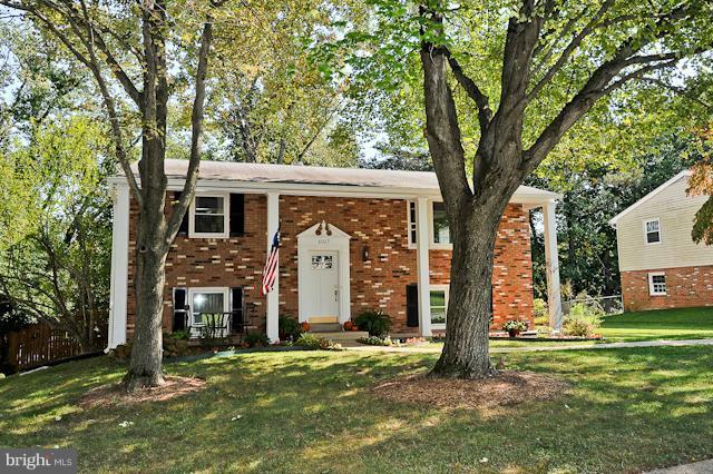 6917 Gillings Road Springfield, VA 22152 - Photo 24 of 24 Exterior (Front)
