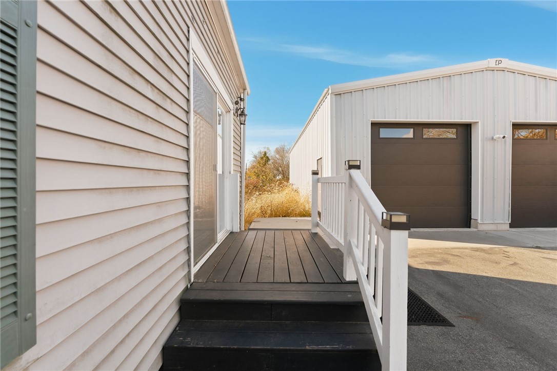 38 Battey Avenue Coventry, RI 02816 - Photo 5 of 42