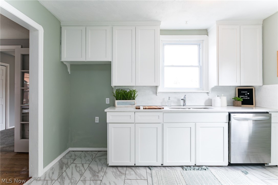 15816 Munn Road Cleveland, OH 44111 - Photo 17 of 29 Gallery Image 17