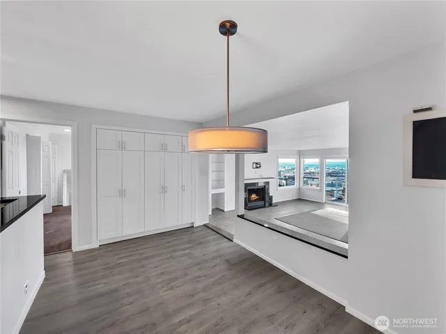 $569,999 | 2221 Gilman Drive West, Unit 205, Seattle, WA 98119