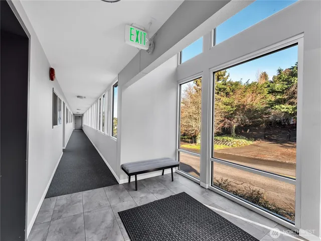 $569,999 | 2221 Gilman Drive West, Unit 205, Seattle, WA 98119