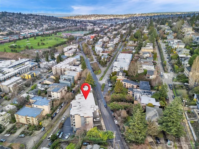 $569,999 | 2221 Gilman Drive West, Unit 205, Seattle, WA 98119