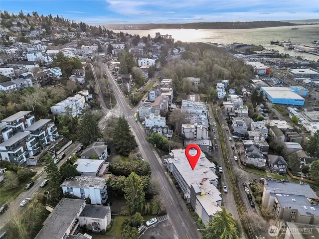 $569,999 | 2221 Gilman Drive West, Unit 205, Seattle, WA 98119