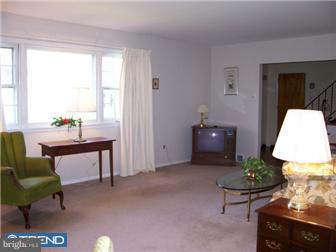 3230 Hayes Road Norristown, PA 19403 - Photo 3 of 12 Living Room