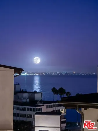 $24,000 | 17328 Tramonto Drive, Unit 206, Pacific Palisades, CA 90272