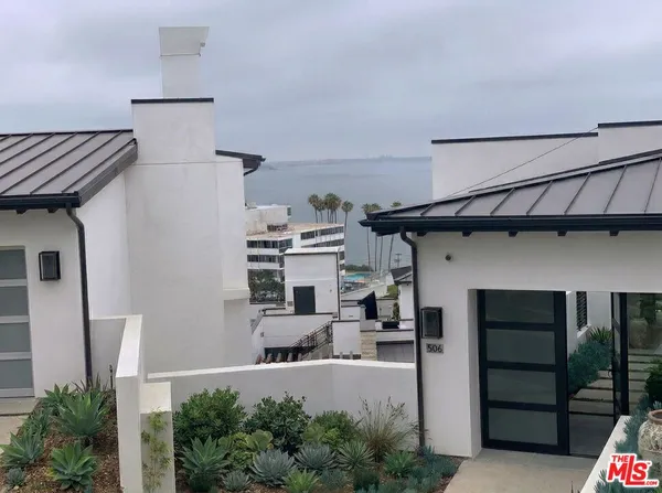 $24,000 | 17328 Tramonto Drive, Unit 206, Pacific Palisades, CA 90272