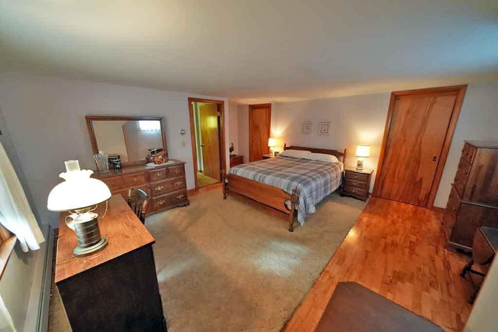 33 Maple Street Houlton, ME 04730 - Photo 44 of 80 me-cape-home-master-bedroom