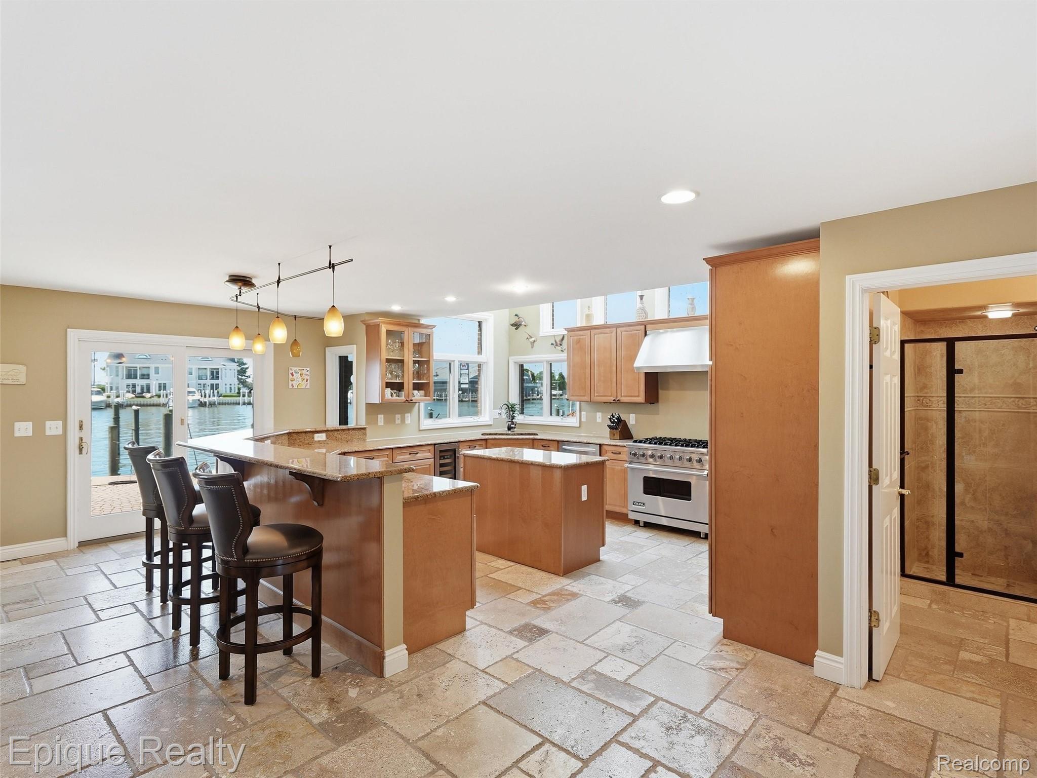 33124 North River Road Harrison Township, MI 48045 - Photo 22 of 77 45-DSC09689.jpg