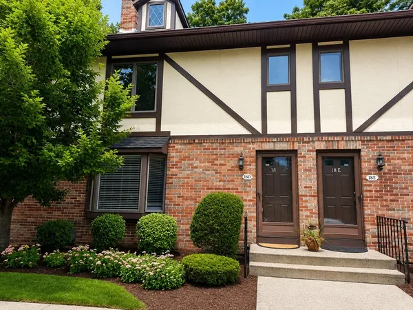 $284,900 | 18 Mansion Woods Drive, Unit D, Agawam, MA 01001