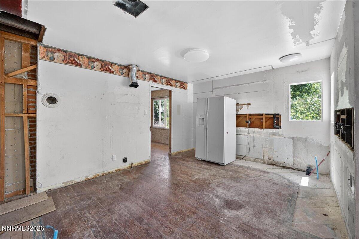 1985 Valley Road Reno, NV 89512 - Photo 4 of 25 09-DSC_0923