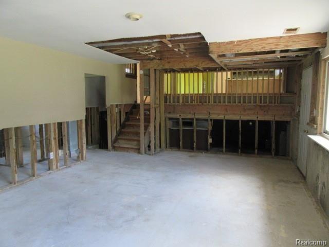 28700 Karr Road Belleville, MI 48111 - Photo 23 of 32