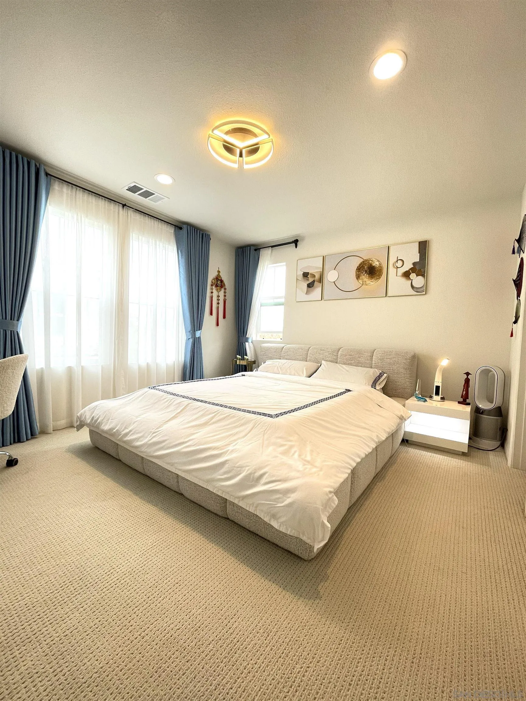 2708 Juniper Berry Street Spring Valley, CA 91977 - Photo 13 of 39 a bedroom with a bed and a couch