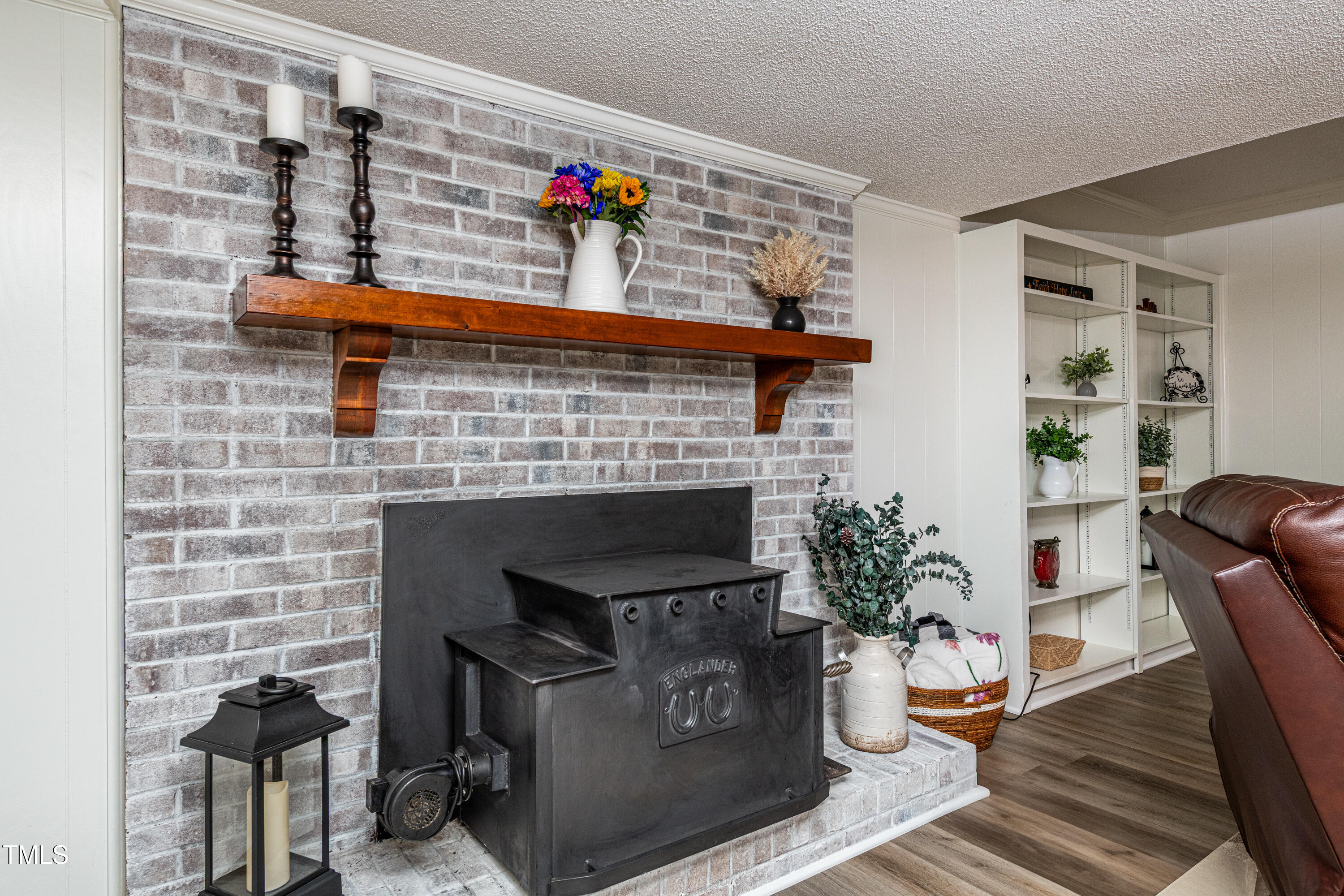 3301 Manor Ridge Drive Raleigh, NC 27603 - Photo 11 of 38 270-Family Room