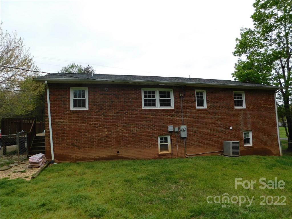 1615 Conley Road Morganton, NC 28655 - Photo 3 of 10 Gallery Image 3