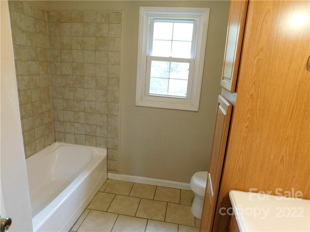 1615 Conley Road Morganton, NC 28655 - Photo 6 of 10 Gallery Image 6