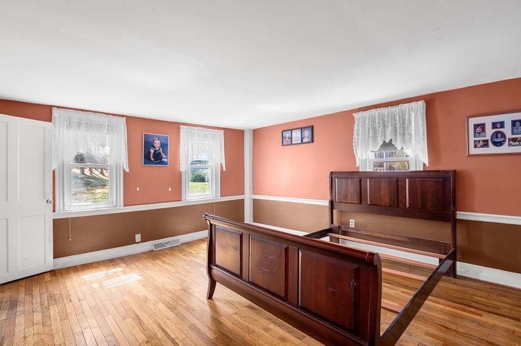 231 West Main Street Georgetown, MA 01833 - Photo 14 of 29