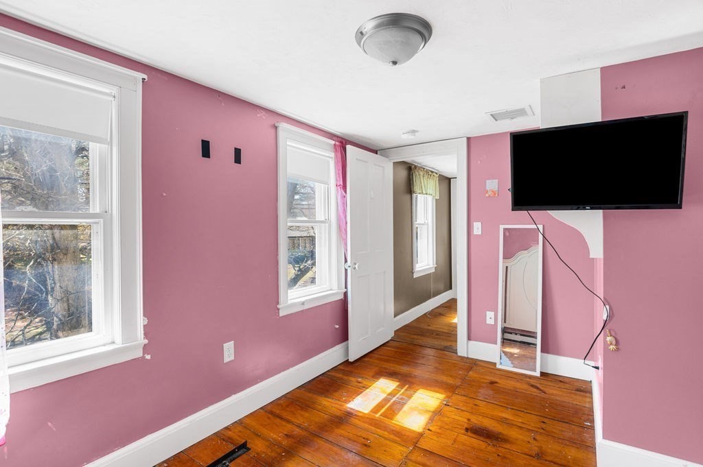 231 West Main Street Georgetown, MA 01833 - Photo 24 of 29