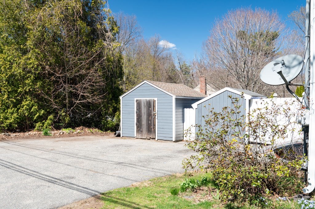 231 West Main Street Georgetown, MA 01833 - Photo 26 of 29