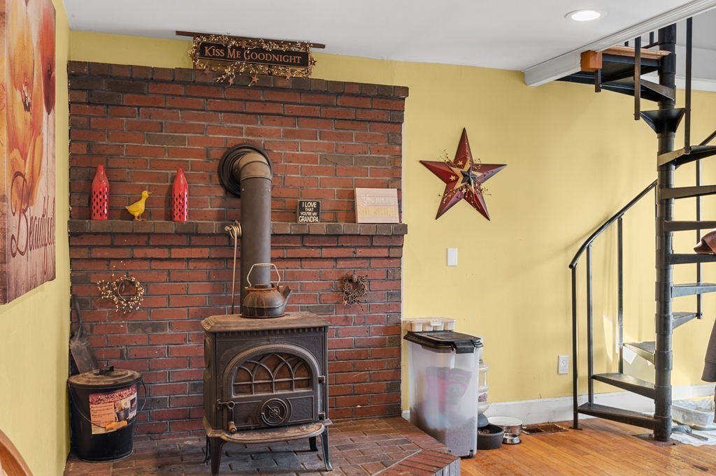 231 West Main Street Georgetown, MA 01833 - Photo 7 of 29