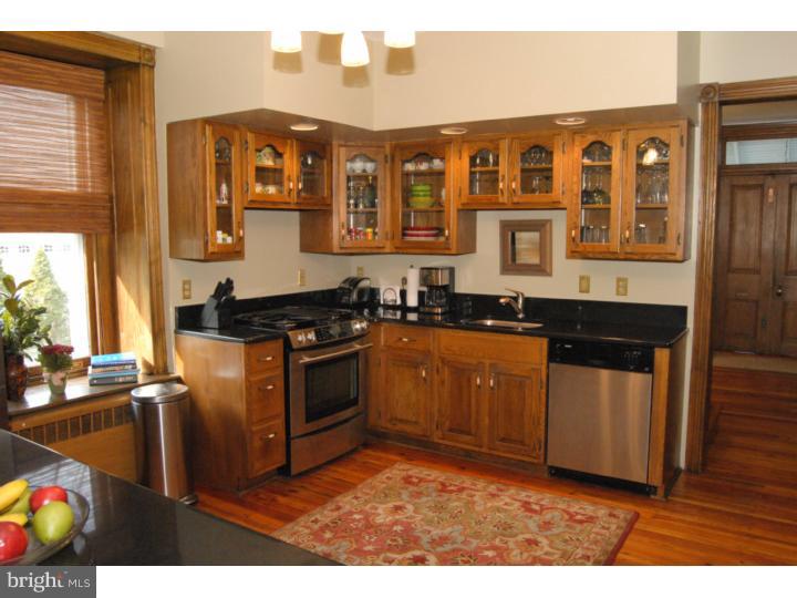 18 Derwen Road Bala Cynwyd, PA 19004 - Photo 6 of 22 Kitchen