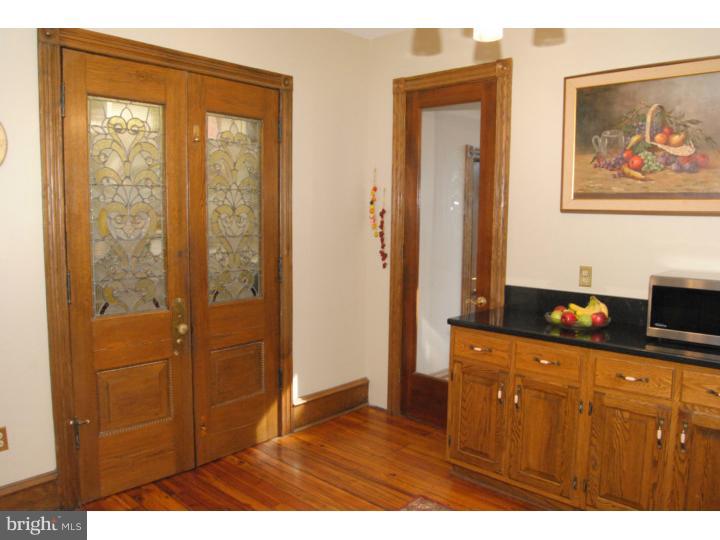 18 Derwen Road Bala Cynwyd, PA 19004 - Photo 7 of 22 Pantry