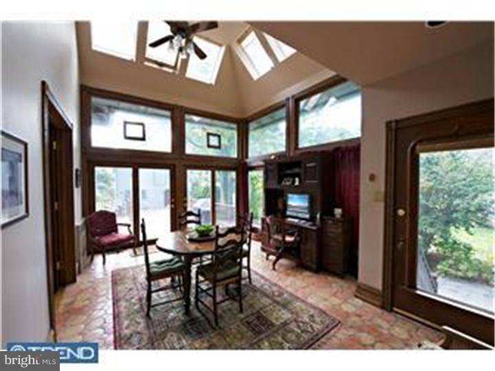 18 Derwen Road Bala Cynwyd, PA 19004 - Photo 9 of 22 Sun Room