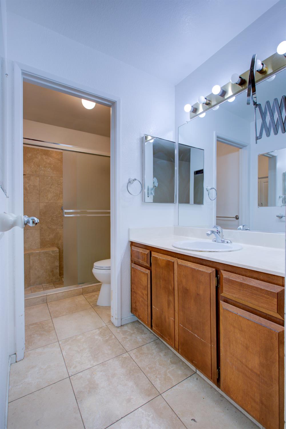 1311 Trinity Way Turlock, CA 95382 - Photo 21 of 27 Gallery Image 21