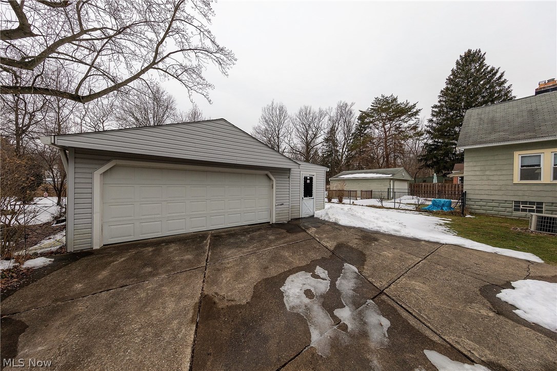 4548 East Berwald Road Cleveland, OH 44121 - Photo 22 of 23
