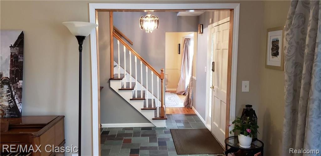 25872 Beecham Road Farmington Hills, MI 48336 - Photo 11 of 26