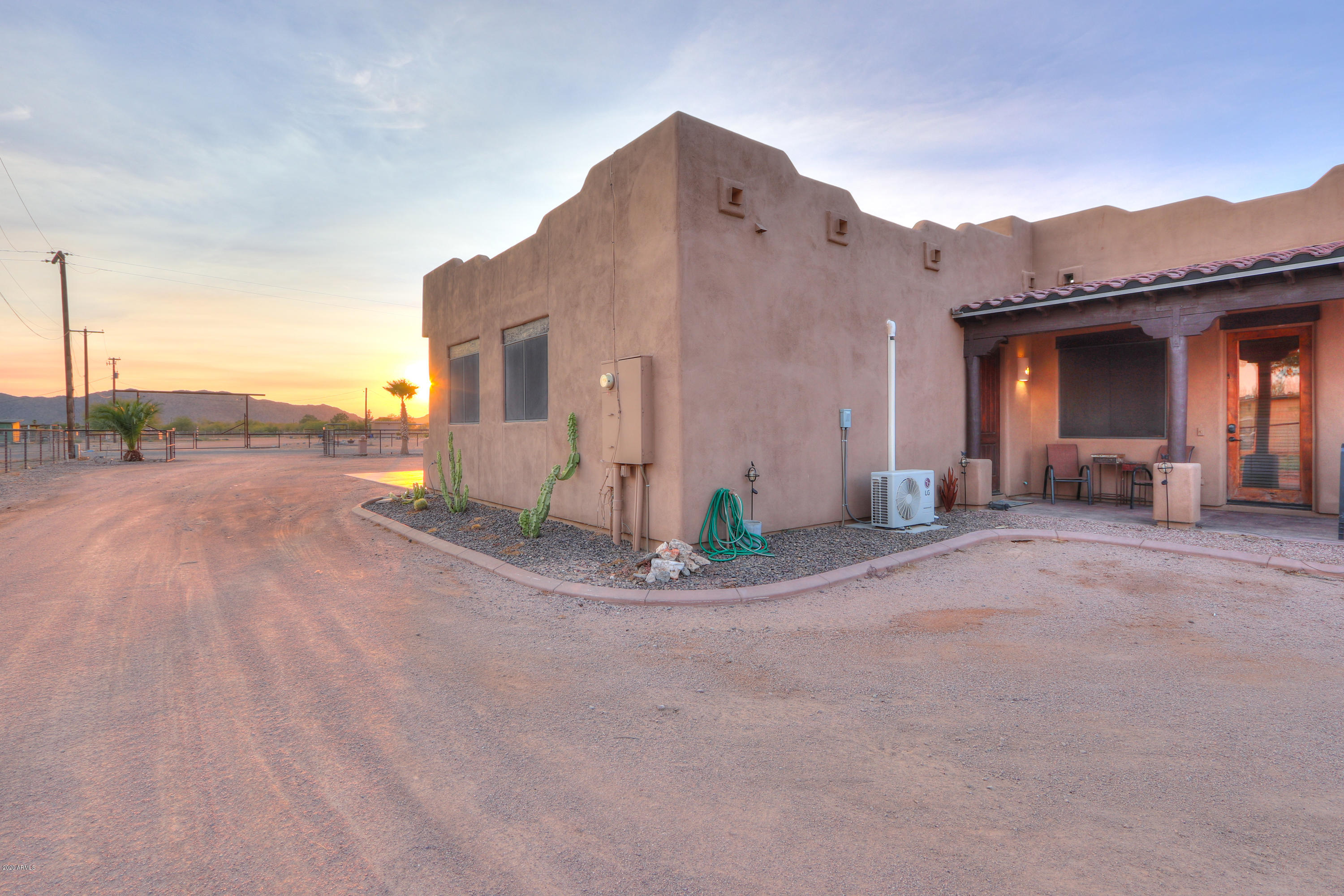 16351 North Thunderbird Road Maricopa, AZ 85139 - Photo 53 of 141 087