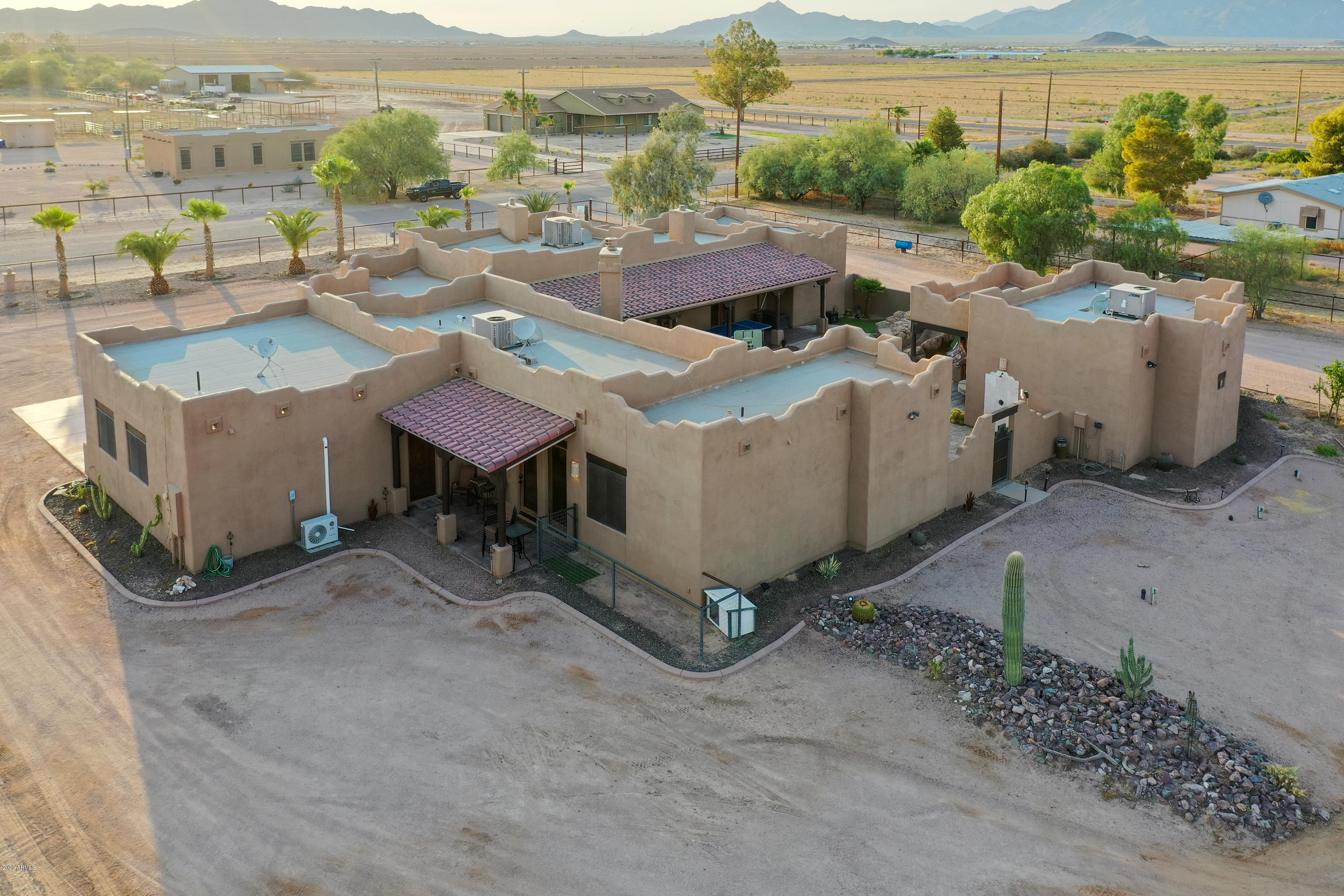 16351 North Thunderbird Road Maricopa, AZ 85139 - Photo 10 of 141 010