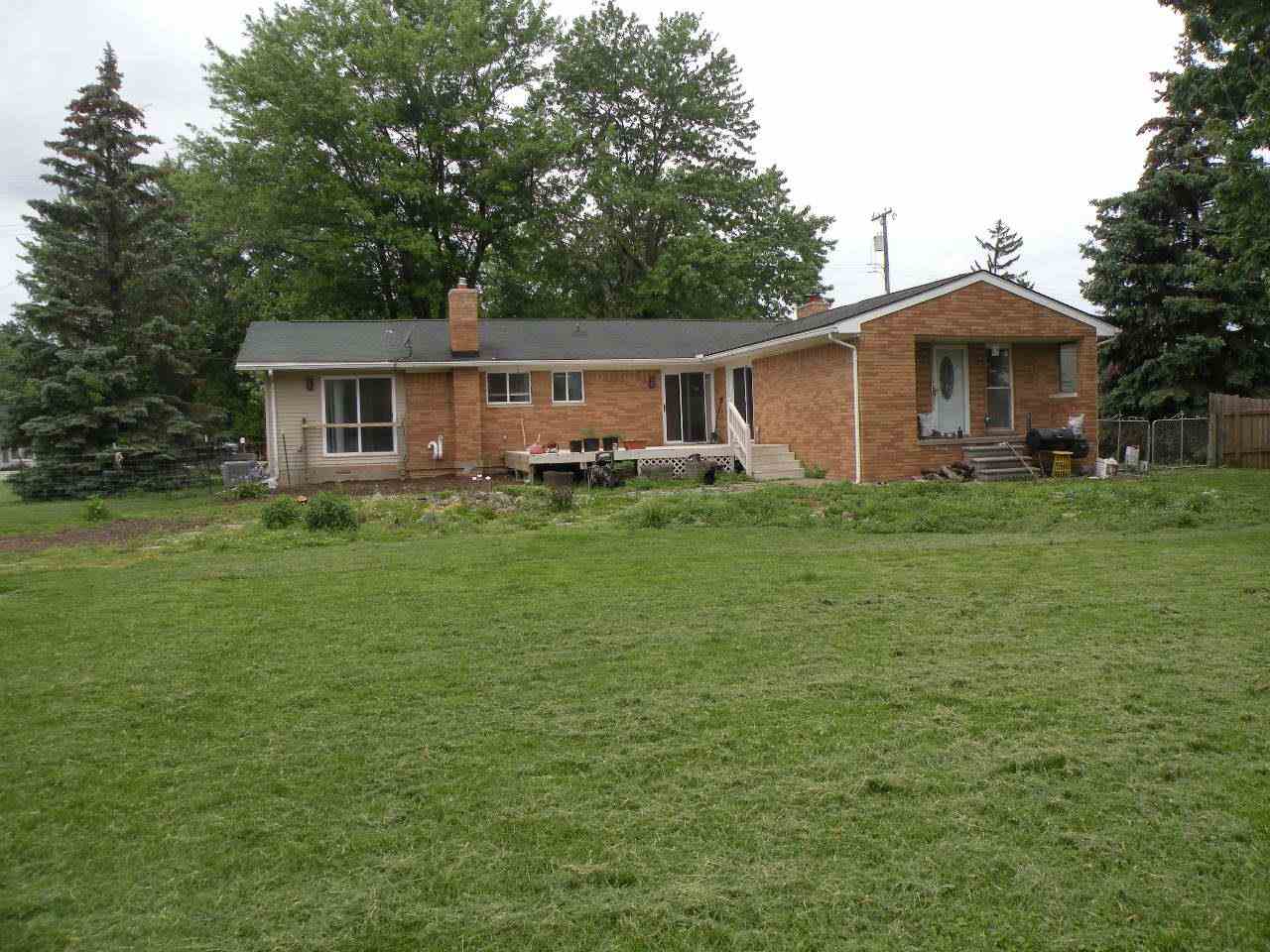 984 Capac Road Allenton, MI 48002 - Photo 28 of 38 50076826-27.JPG