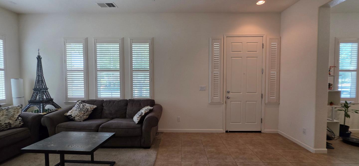 9403 Vintner Circle Patterson, CA 95363 - Photo 6 of 39