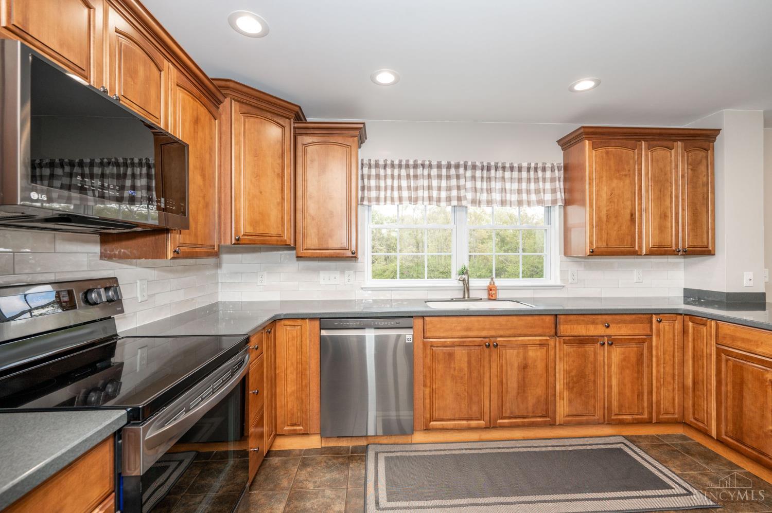 3946 Hamilton Mason Road Hamilton, OH 45011 - Photo 14 of 59