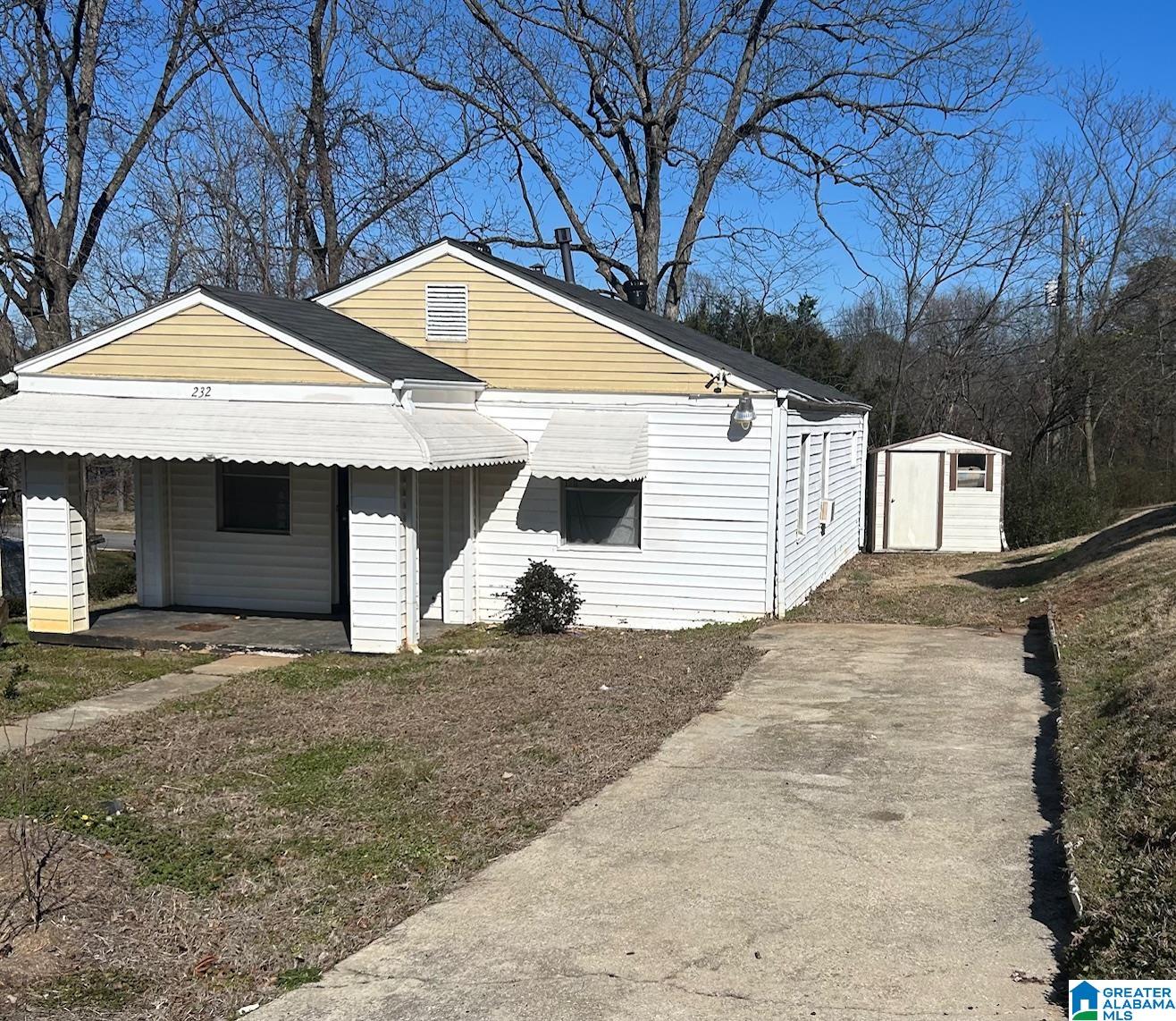 232 Flora Street Southwest Birmingham, AL 35211 - Photo 2 of 7