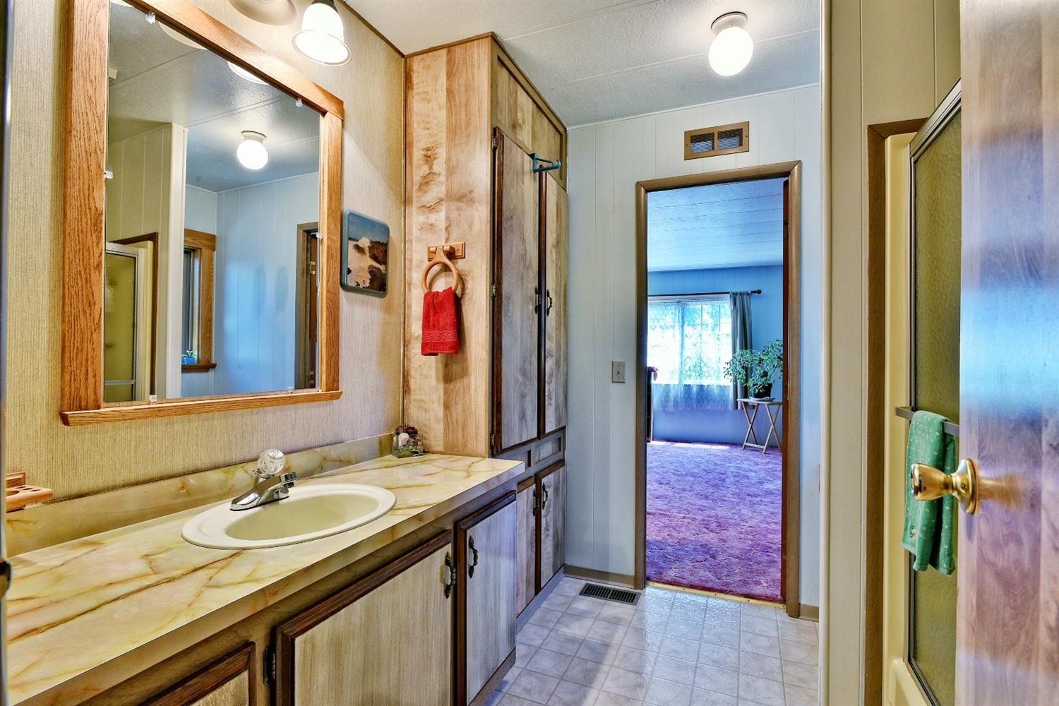 555 Freeman Road, Unit 9 Central Point, OR 97502 - Photo 17 of 23 Additional Photo